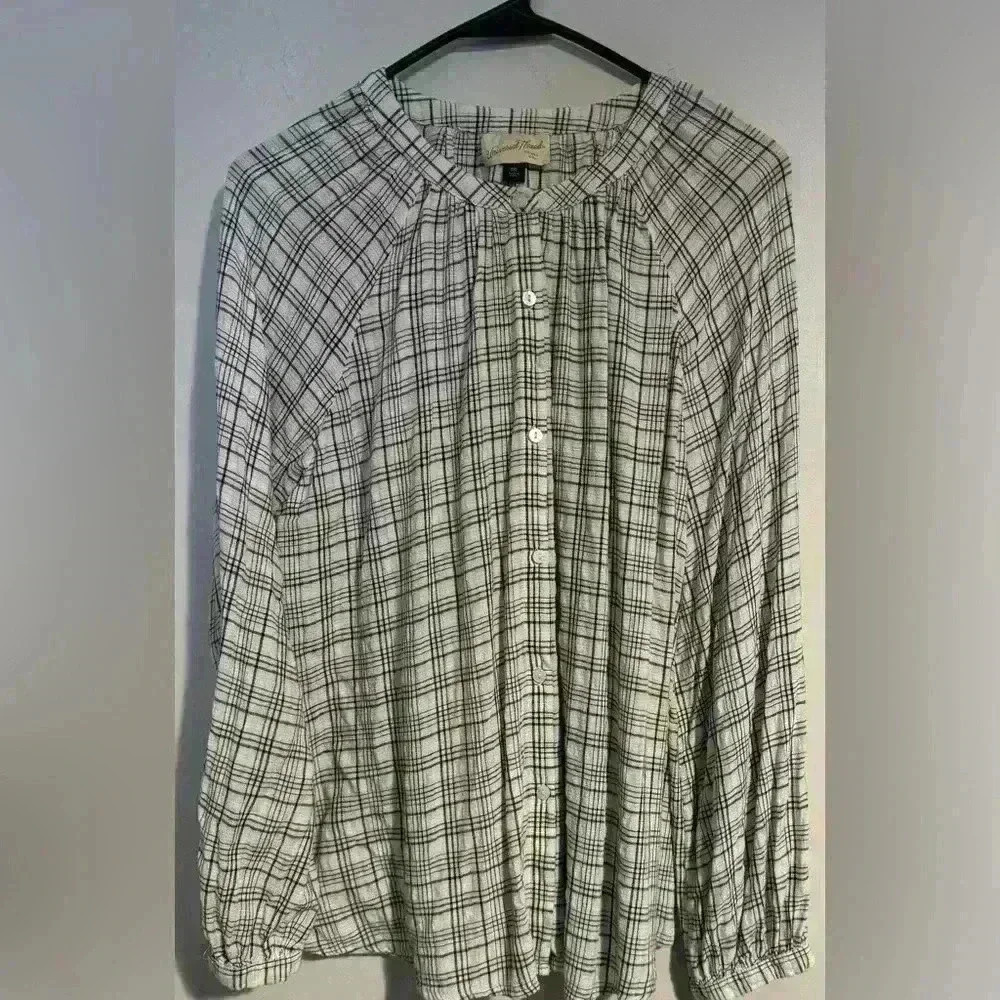 2x womens universal threads blouse black and white plaid button down EUC